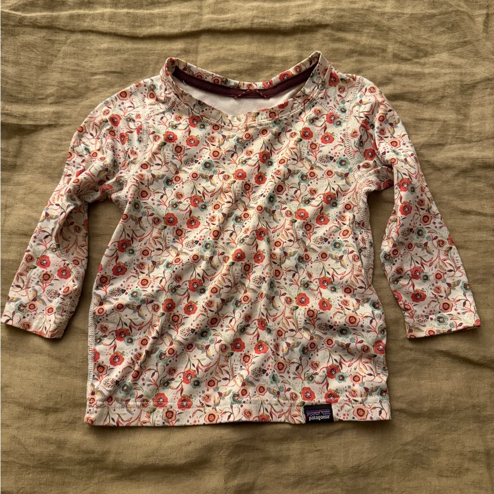 Patagonia Baby Girls 6-12month capilene baselayer